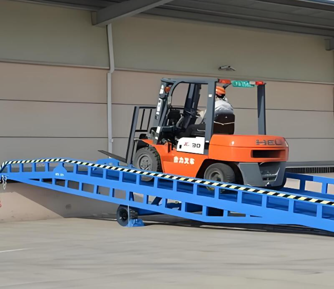 友好移动式卸货平台（叉车用）